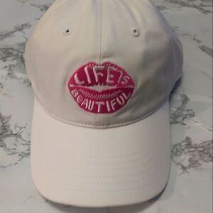 "Life is beautiful" 💋 white baseball cap